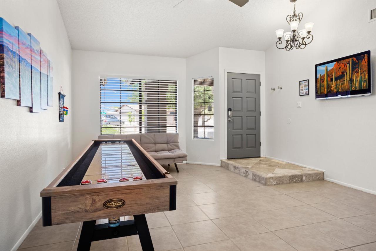 Spacious Stunning Ranch House, Hot-tub And Private Basketball Court, Near Westworld, Tpc