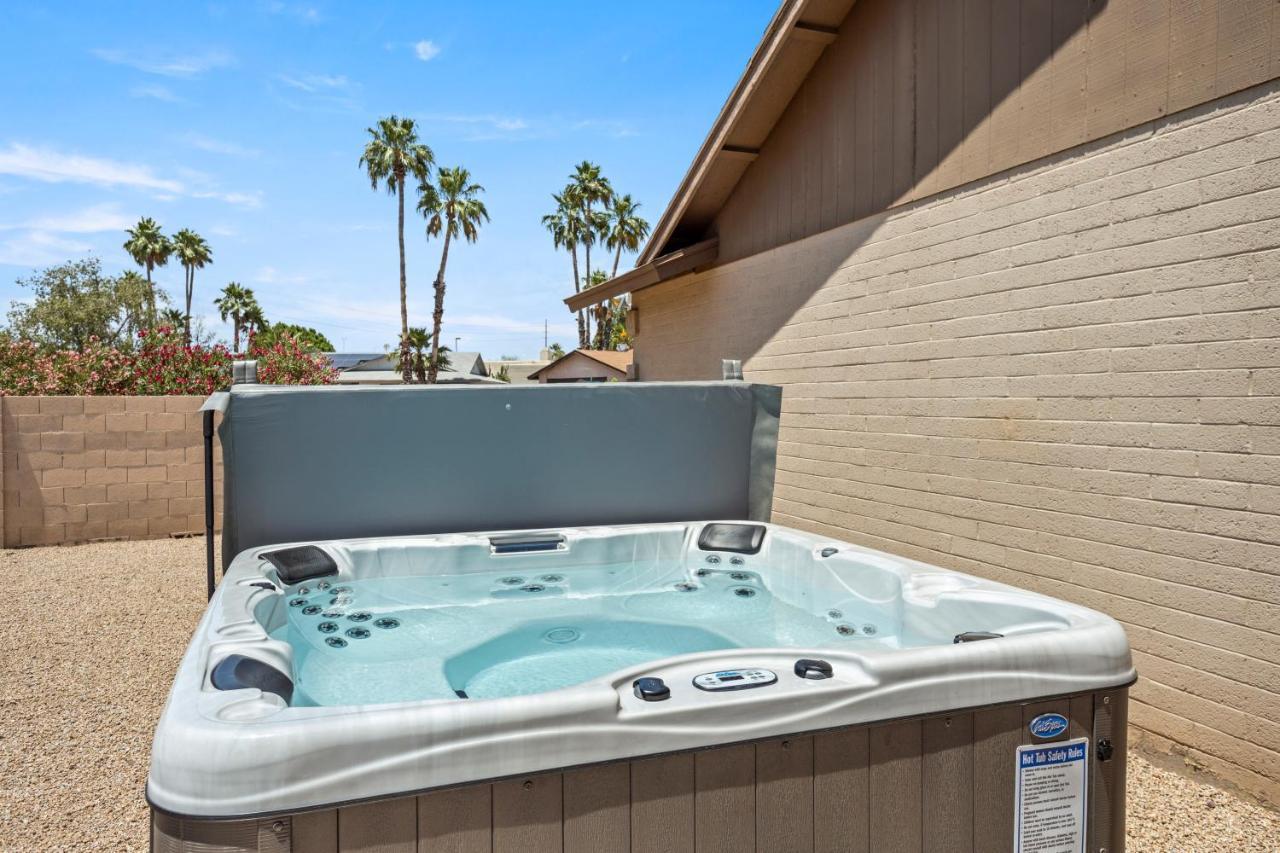 Spacious Stunning Ranch House, Hot-tub And Private Basketball Court, Near Westworld, Tpc Apartment Scottsdale