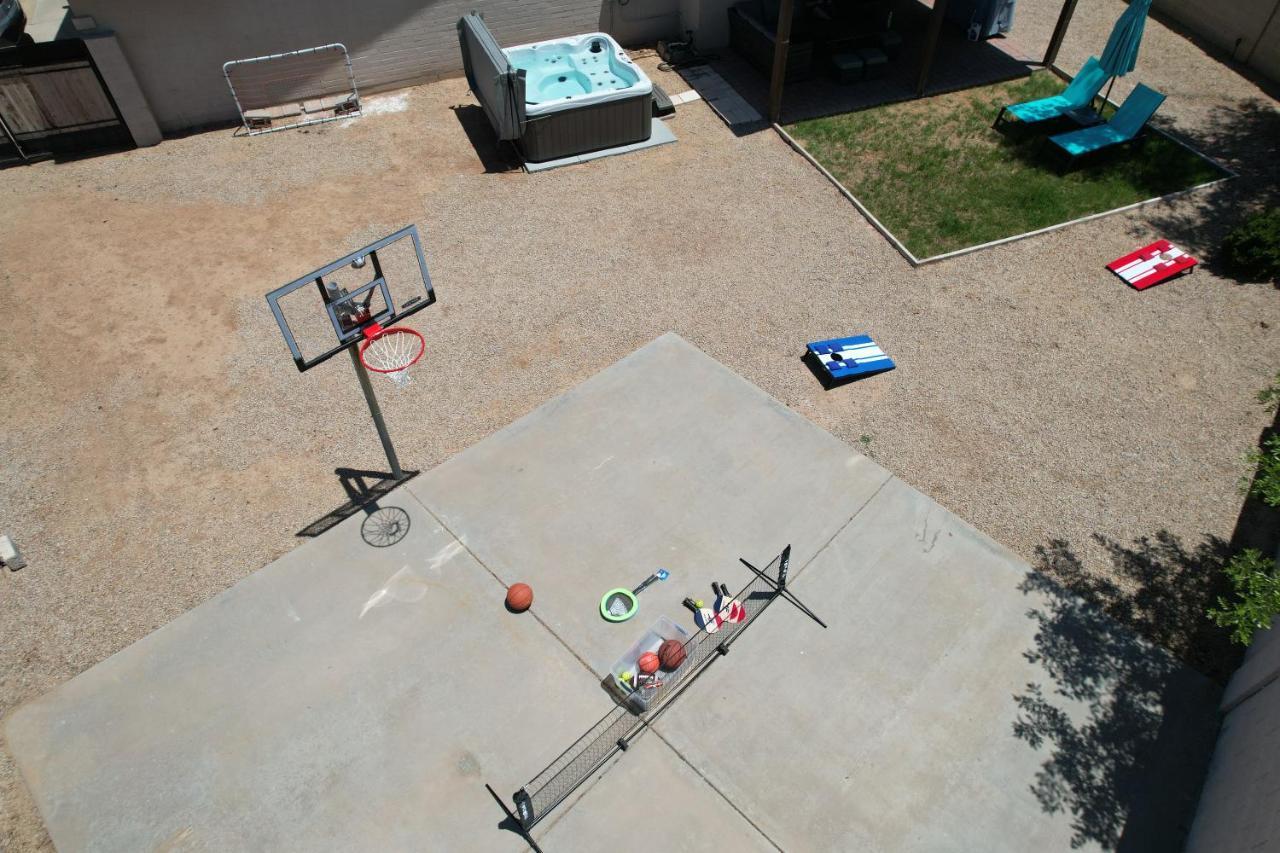 Spacious Stunning Ranch House, Hot-tub And Private Basketball Court, Near Westworld, Tpc *
