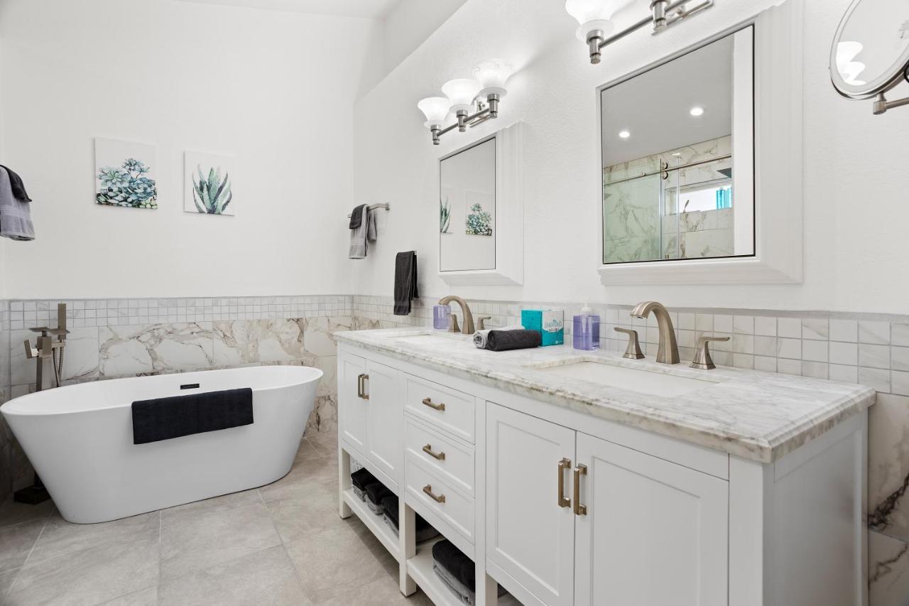 Spacious Stunning Ranch House, Hot-tub And Private Basketball Court, Near Westworld, Tpc * Scottsdale