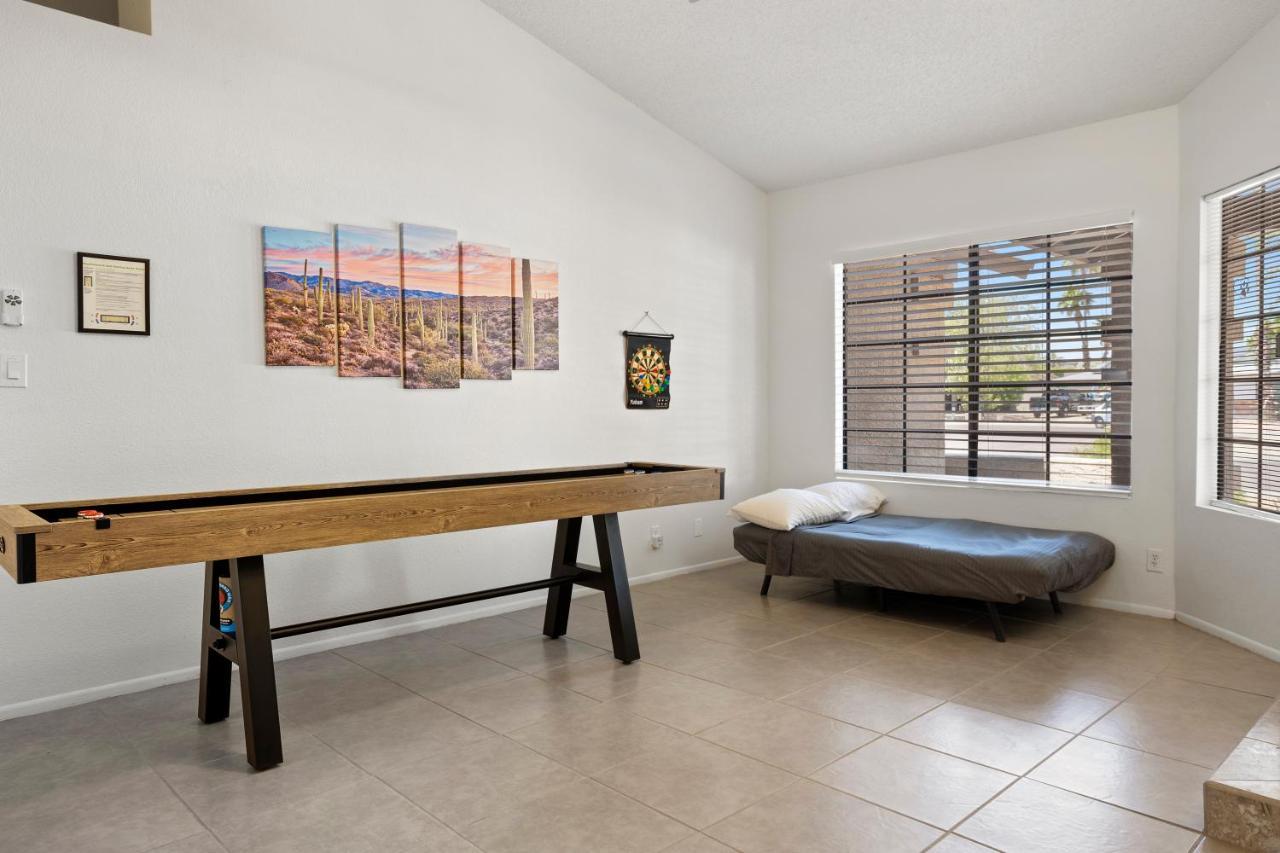 Spacious Stunning Ranch House, Hot-tub And Private Basketball Court, Near Westworld, Tpc Apartment Scottsdale