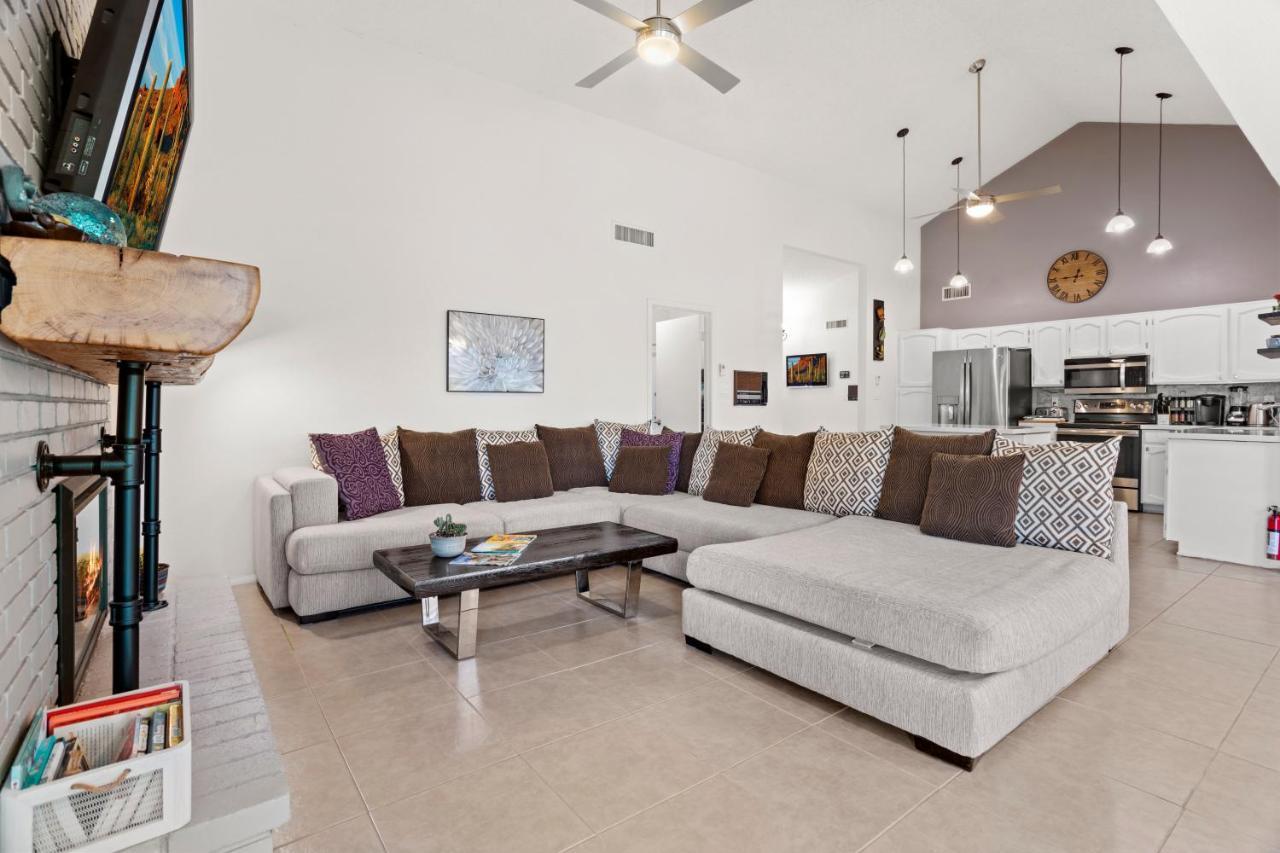 Spacious Stunning Ranch House, Hot-tub And Private Basketball Court, Near Westworld, Tpc *
