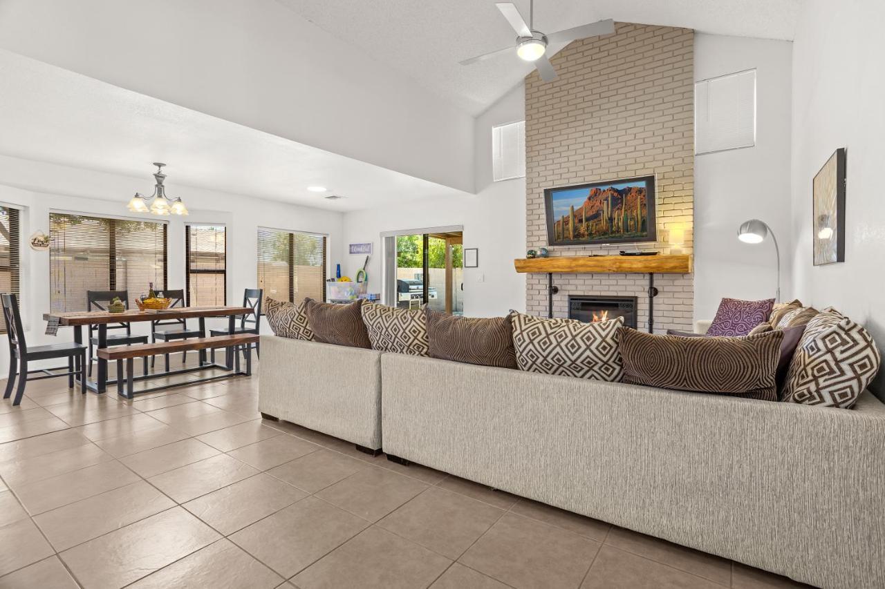 Spacious Stunning Ranch House, Hot-tub And Private Basketball Court, Near Westworld, Tpc Apartment