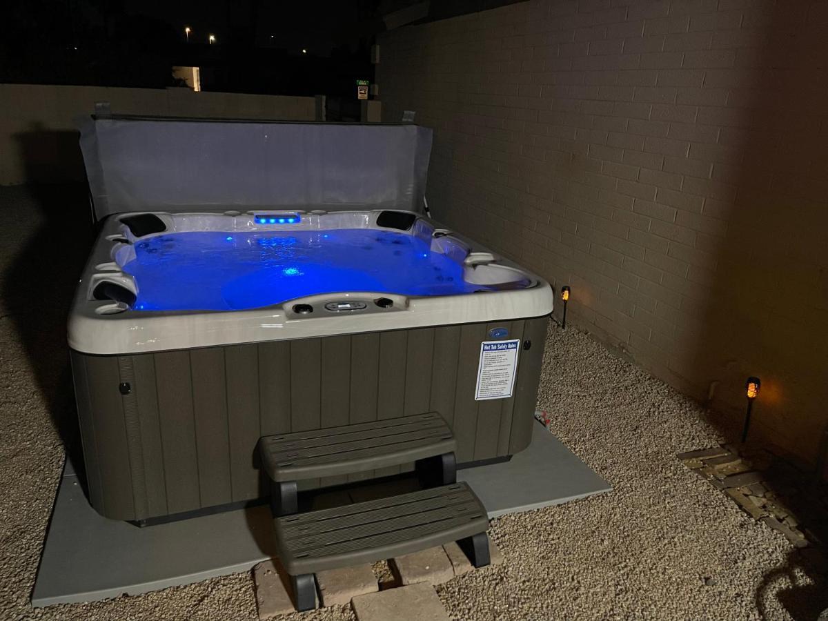 Apartment Spacious Stunning Ranch House, Hot-tub And Private Basketball Court, Near Westworld, Tpc Scottsdale